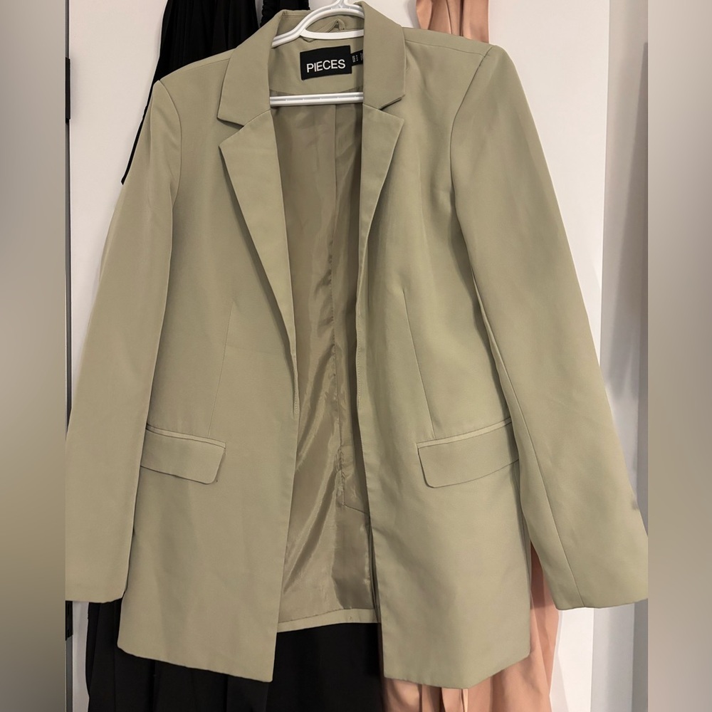 Pieces Women's Pale Green Blazer